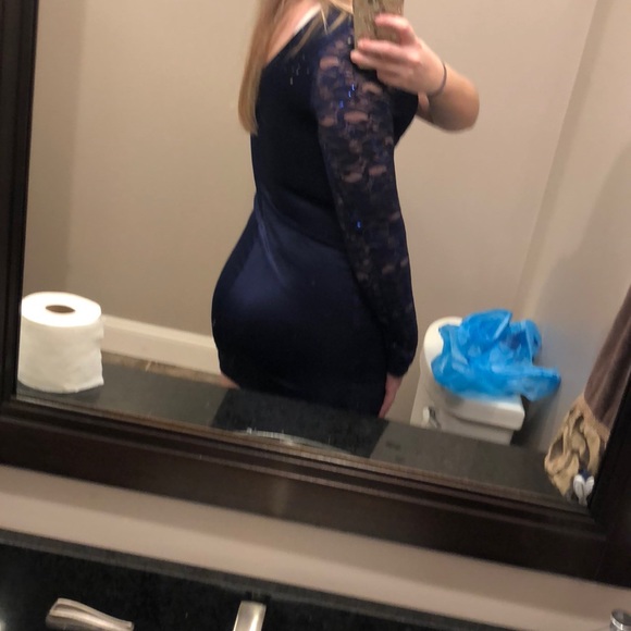 Minidress - Picture 3 of 5